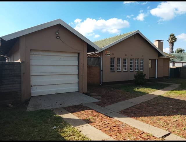 3 BEDROOM HOUSE SOLD IN VANDERBIJLPARK SE 1